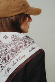 Scarf ,,Milfin' ain't easy''